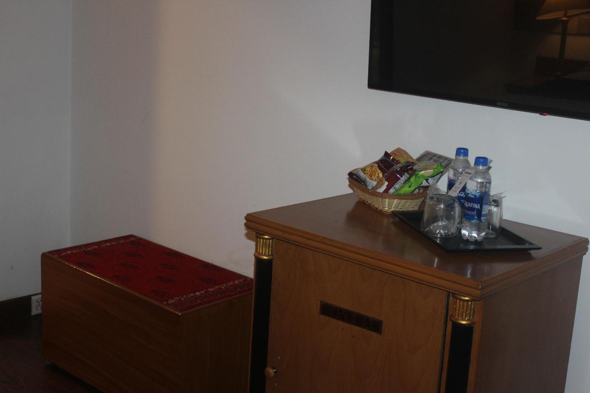 Mehran Hotel Карачи Екстериор снимка